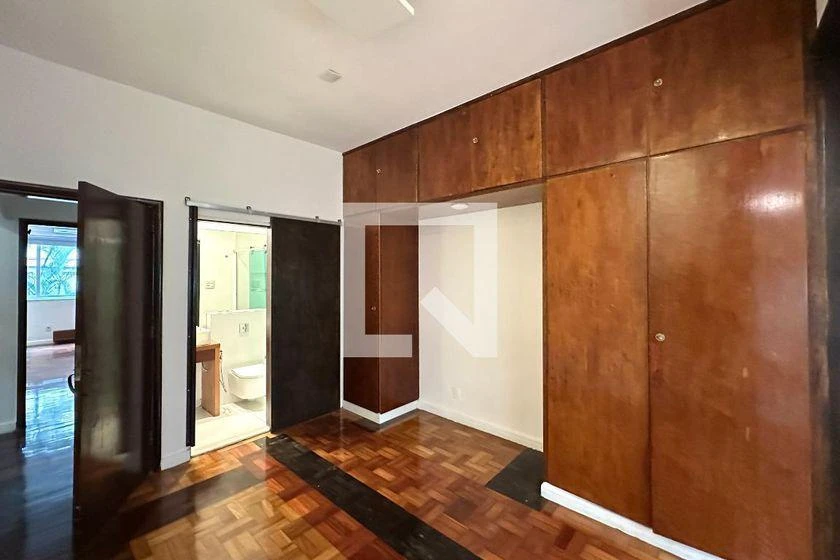 Unfurnished 260 m² apartment with 4 en-suite bedrooms — photo 11