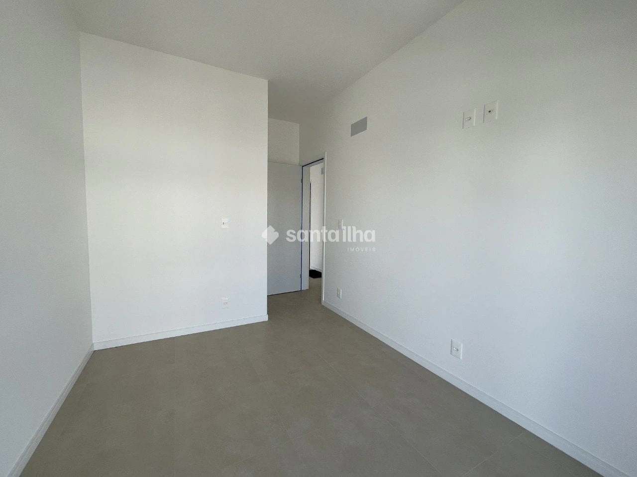 Квартира 170 м² з видом на воду та балконом із грилем — photo 23