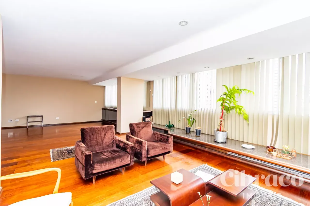 Apartamento sem mobília com 4 quartos e 371 m² — photo 6