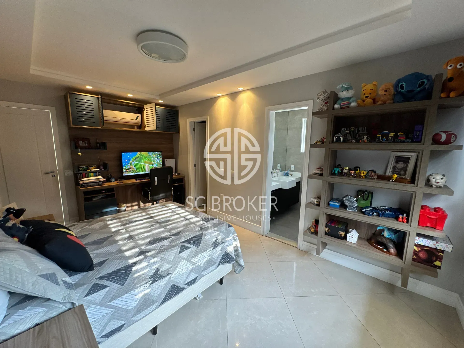 Casa para locação com 5 quartos e churrasqueira na varanda — photo 44