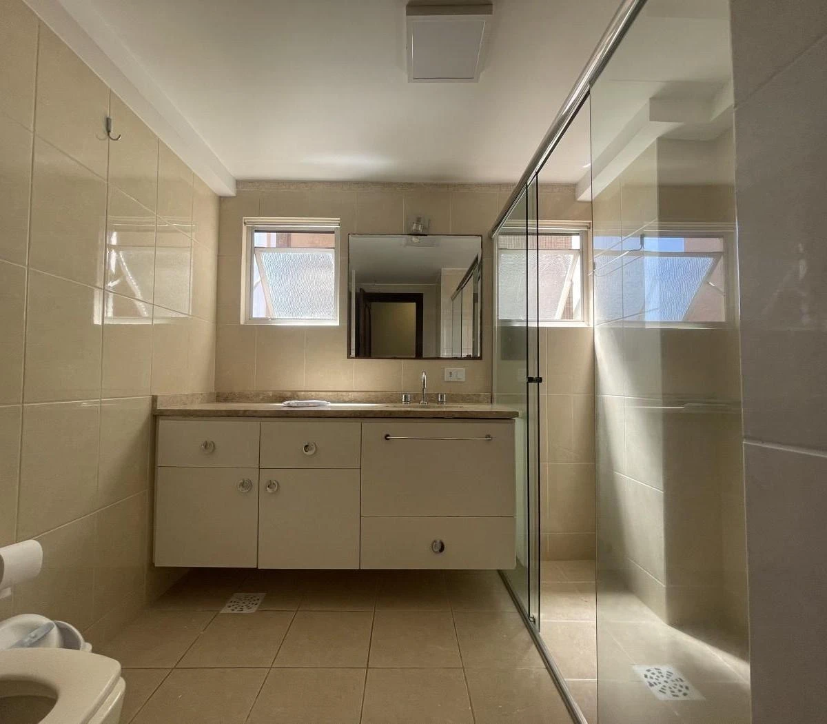 Furnished apartment, 148 m², with a washing machine — photo 27