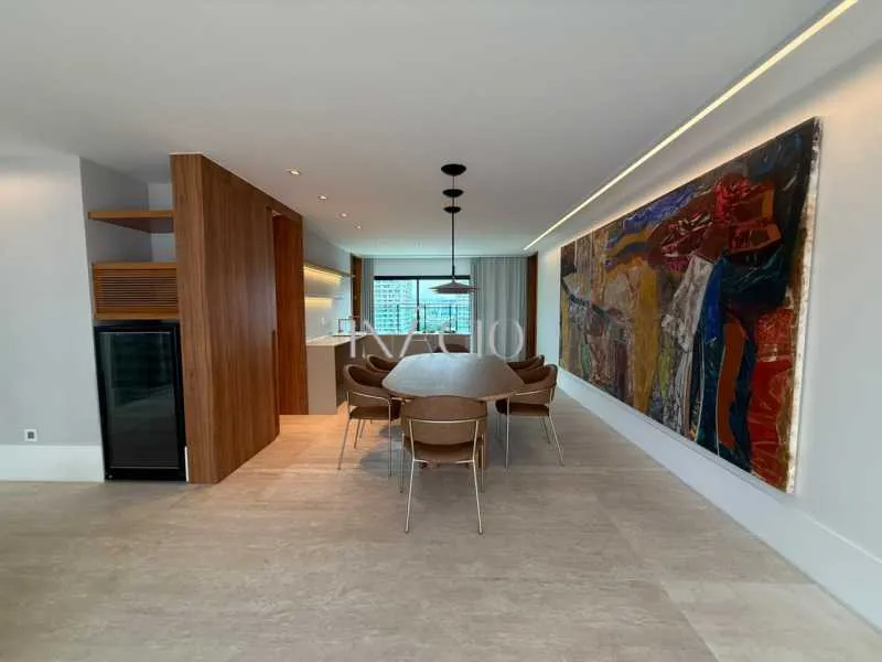 Water view in a 4-bedroom apartment, 380 m² — photo 2