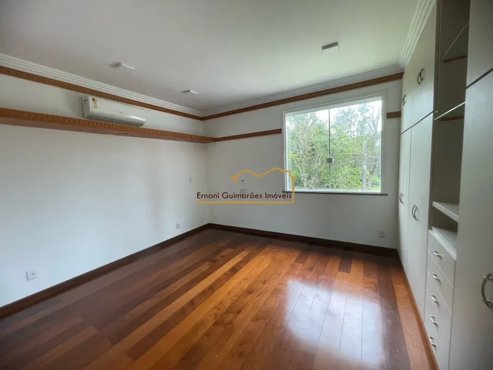 House, 350 m², with a mountain view — photo 11