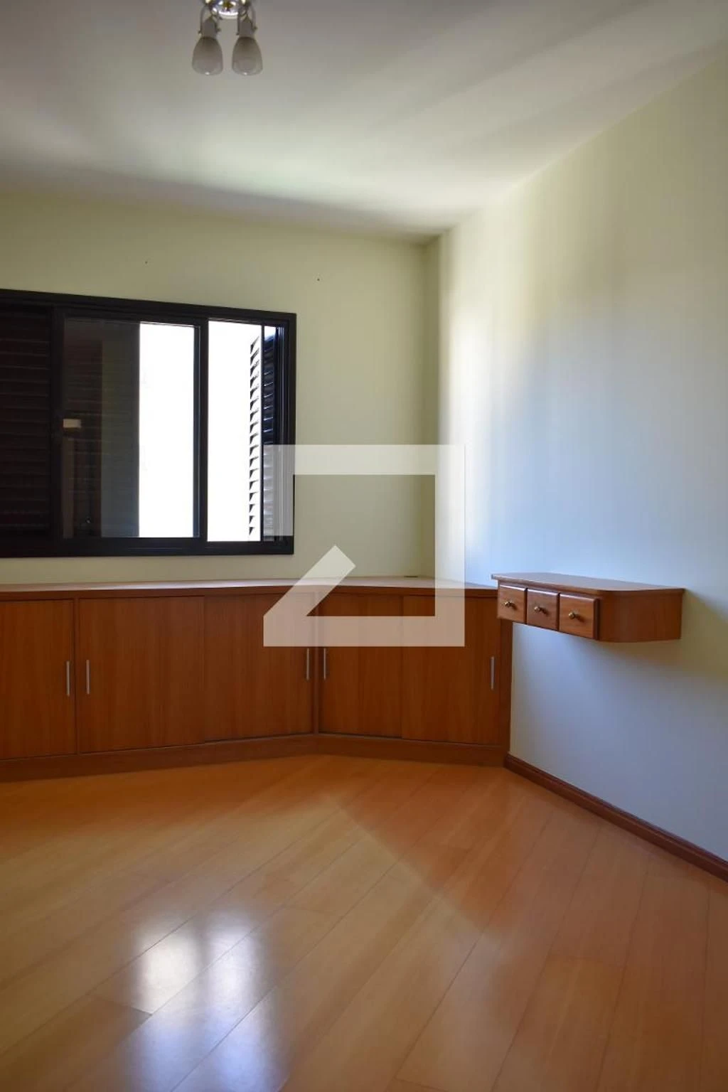 3-bedroom apartment with a washing machine in Curitiba — photo 33