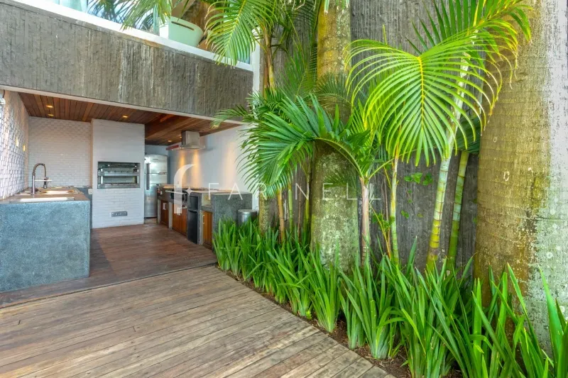Furnished house with 5 bedrooms and open-plan kitchen — photo 38