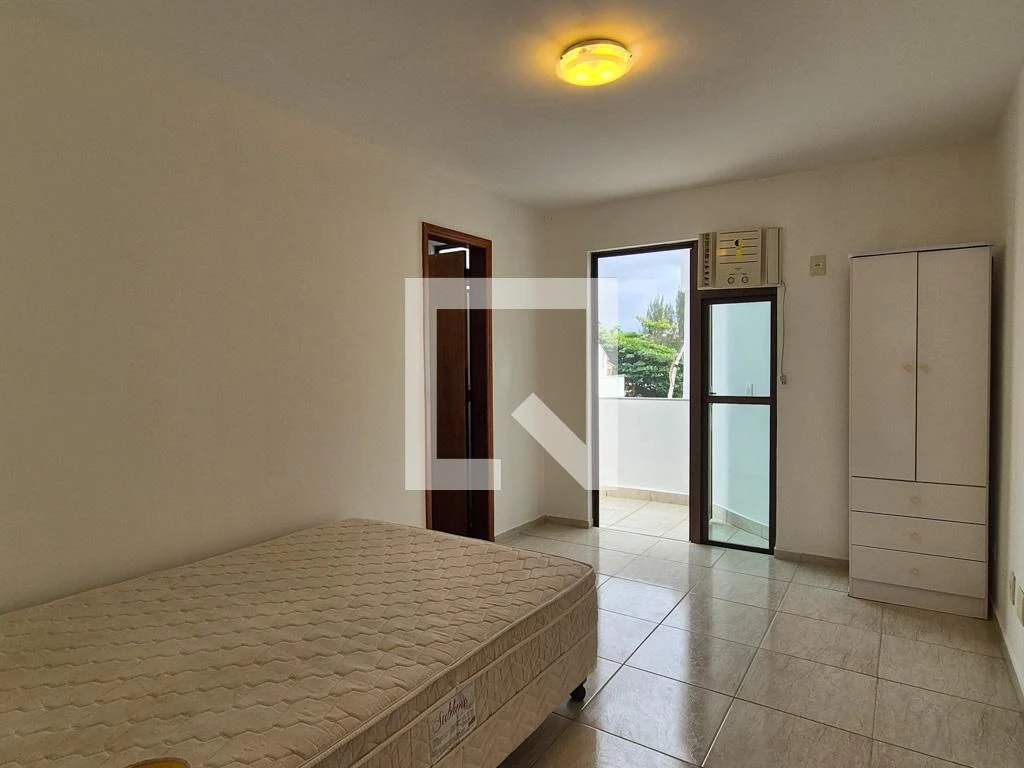 Furnished apartment with 3 en-suite bedrooms and 3 baths — photo 4