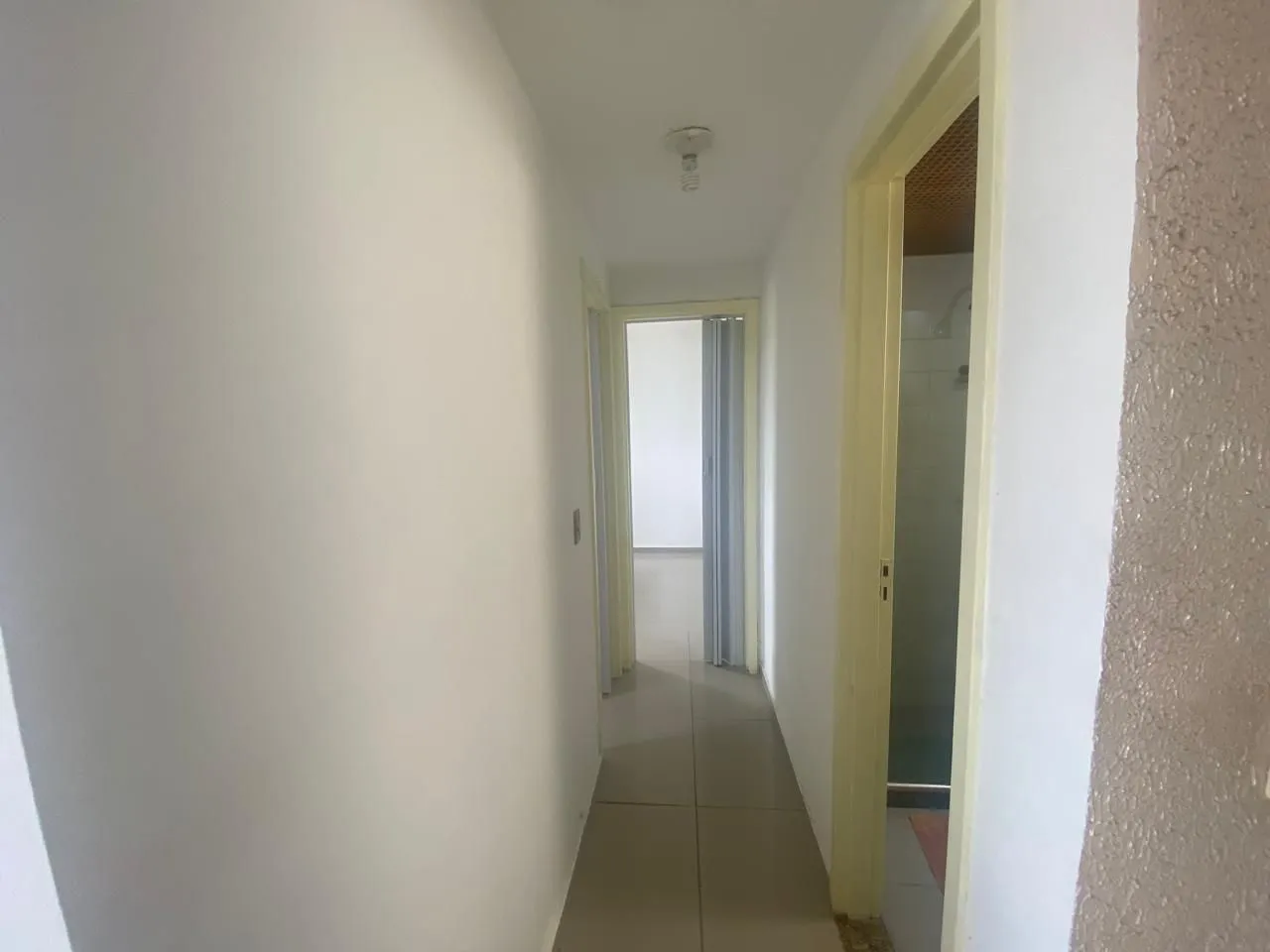 2-bedroom apartment in a building with a gym — photo 7