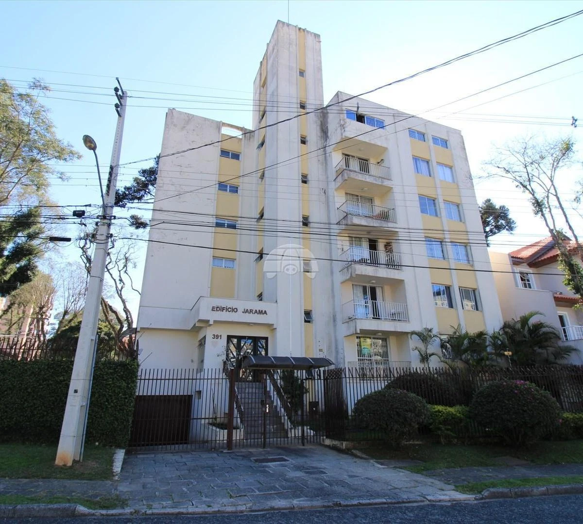 2-bedroom apartment with a washing machine in Curitiba — photo 7