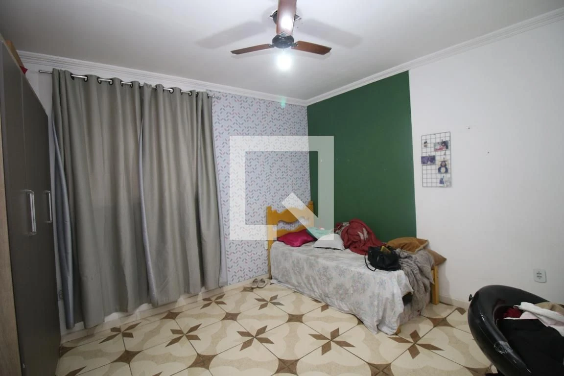Casa mobiliada com 3 quartos, 1 banheiro e jardim privativo — photo 21