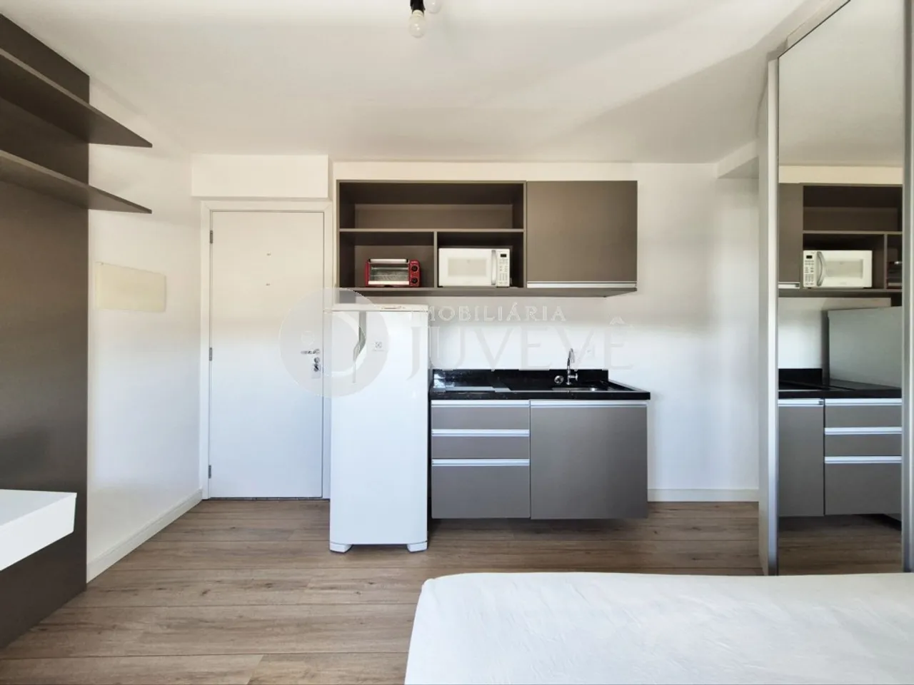 Студия 29 м² без парковки с встроенными шкафами — photo 8