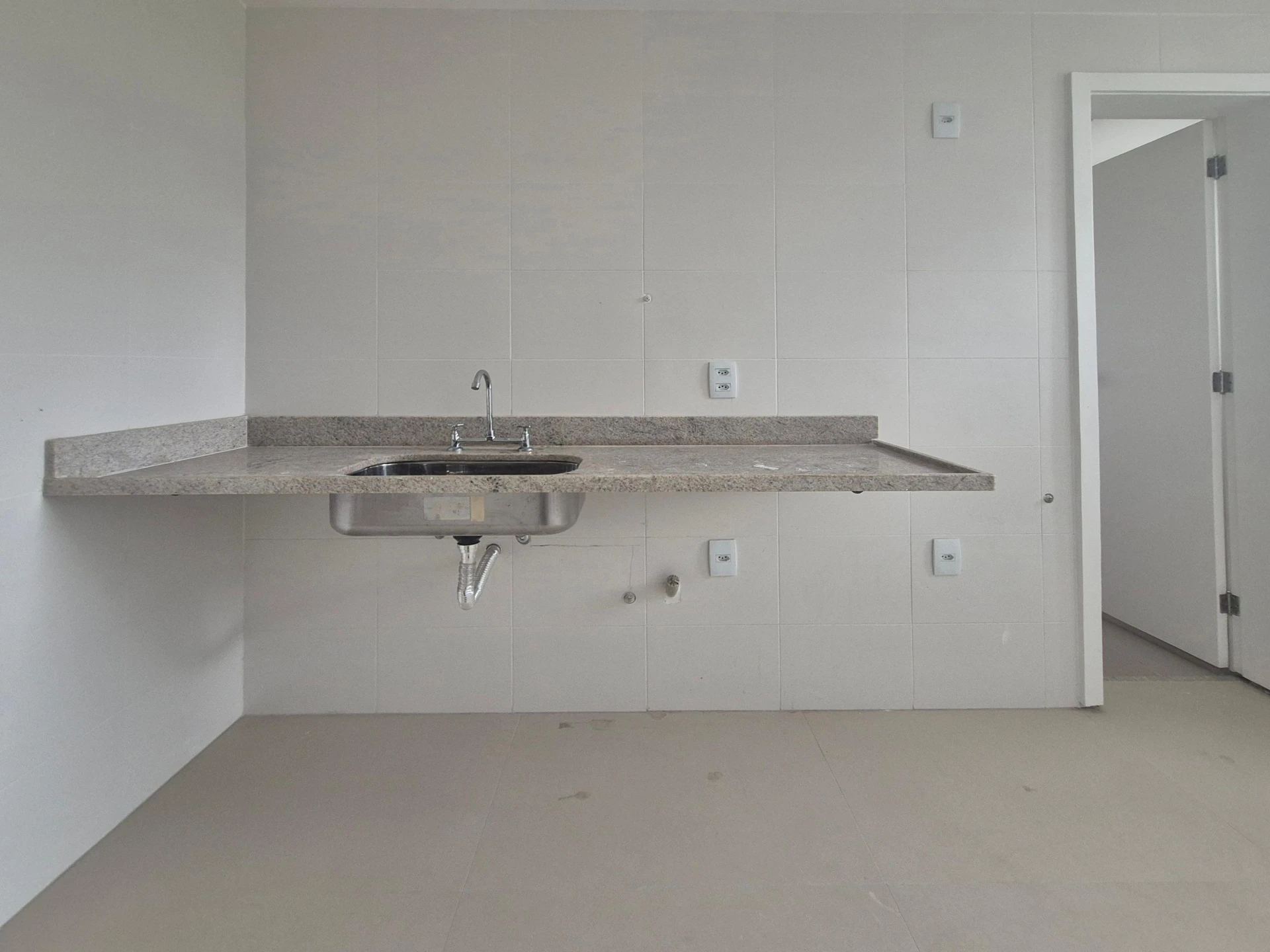 Apartamento de 3 quartos, sendo 1 suíte, 83 m² — photo 31