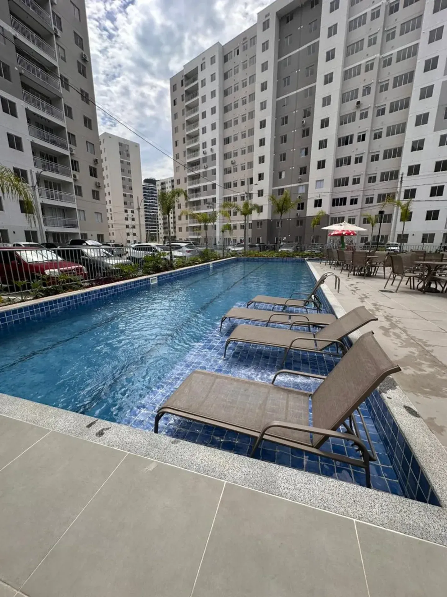 Apartamento mobiliado com 3 quartos e 2 banheiros