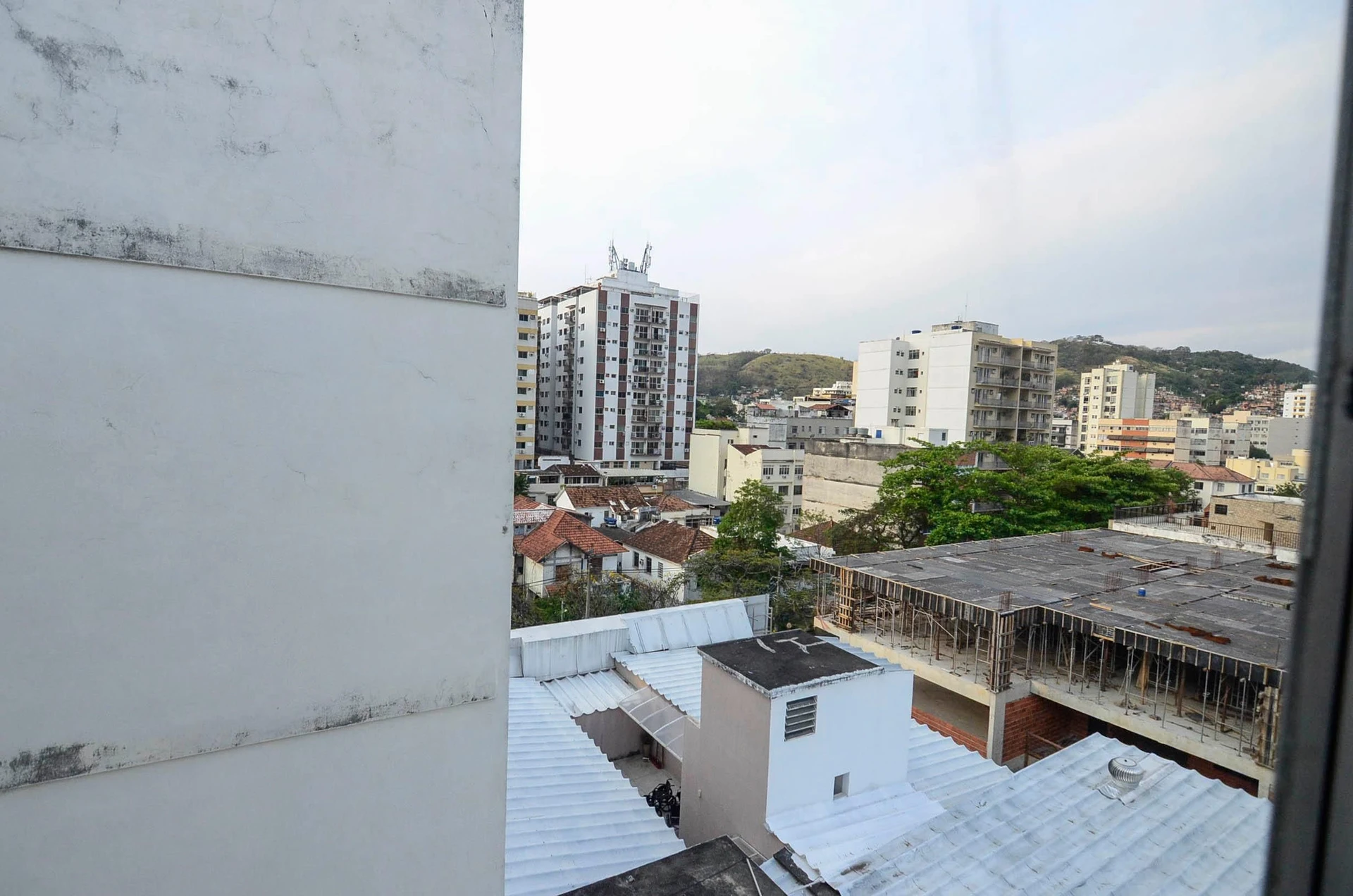 Apartamento para alugar com 4 quartos, 1 suíte e varanda — photo 61