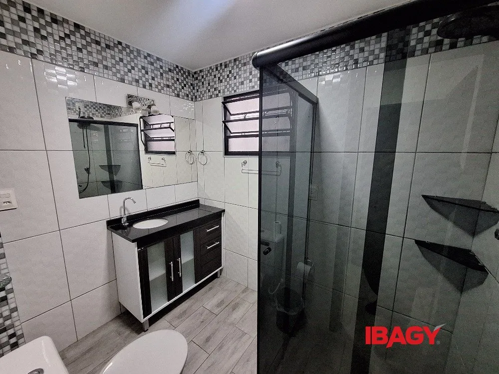 Washing machine in a 2-bedroom house, 121 m² — photo 21