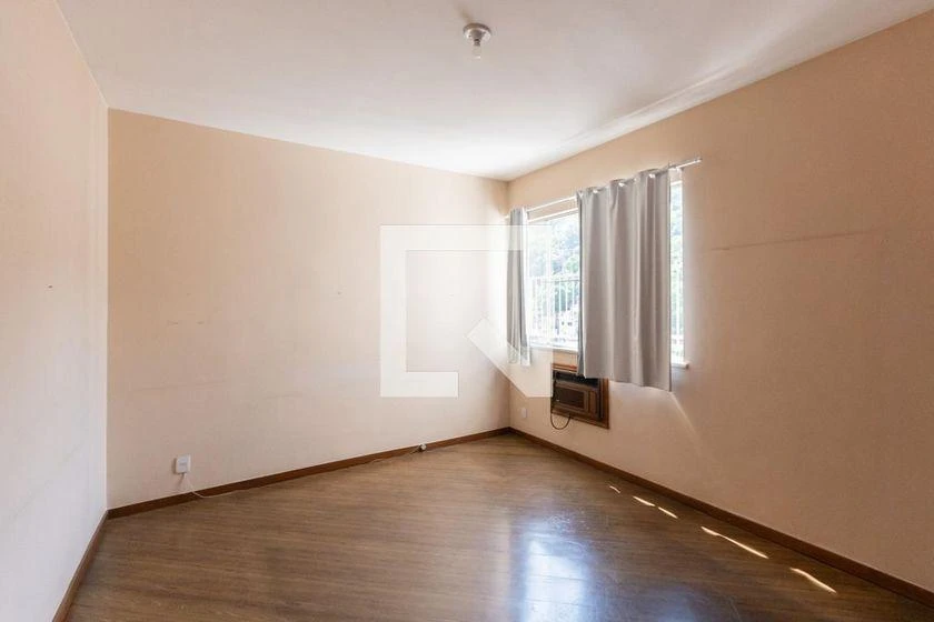 52 m² apartment with a mountain view and a home office — photo 7