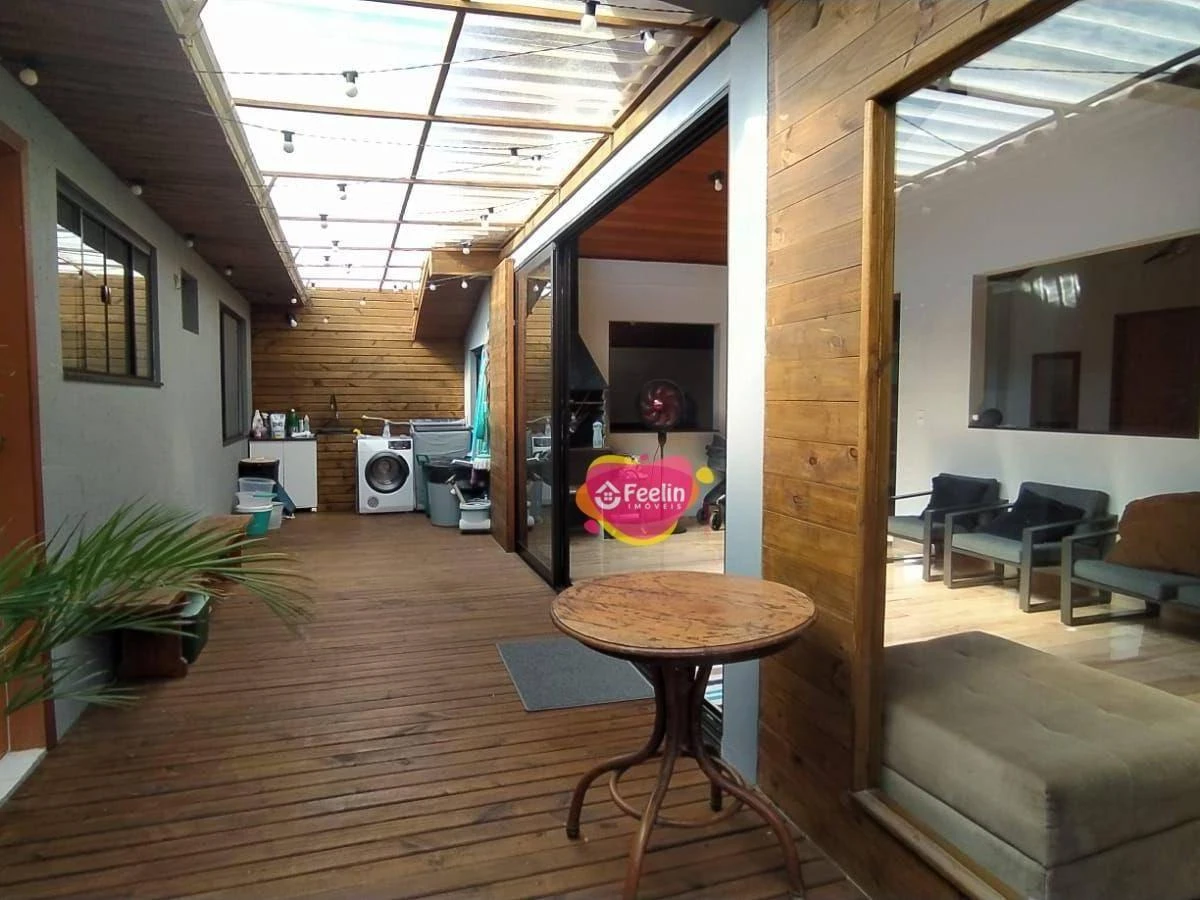 3-bedroom house with a washing machine in Florianópolis — photo 6