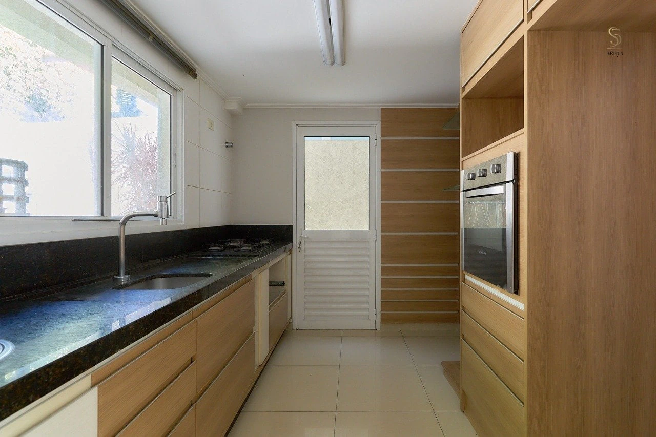 Private BBQ in a 3-bedroom house, 215 m² — photo 2