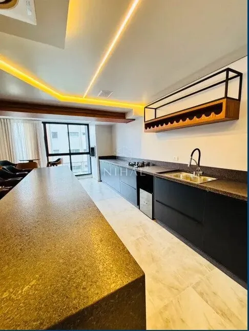Furnished 1-bedroom apartment with 1 bathroom — photo 18