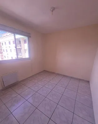 Apartamento com 3 quartos, 1 banheiro e 1 vaga — photo 4