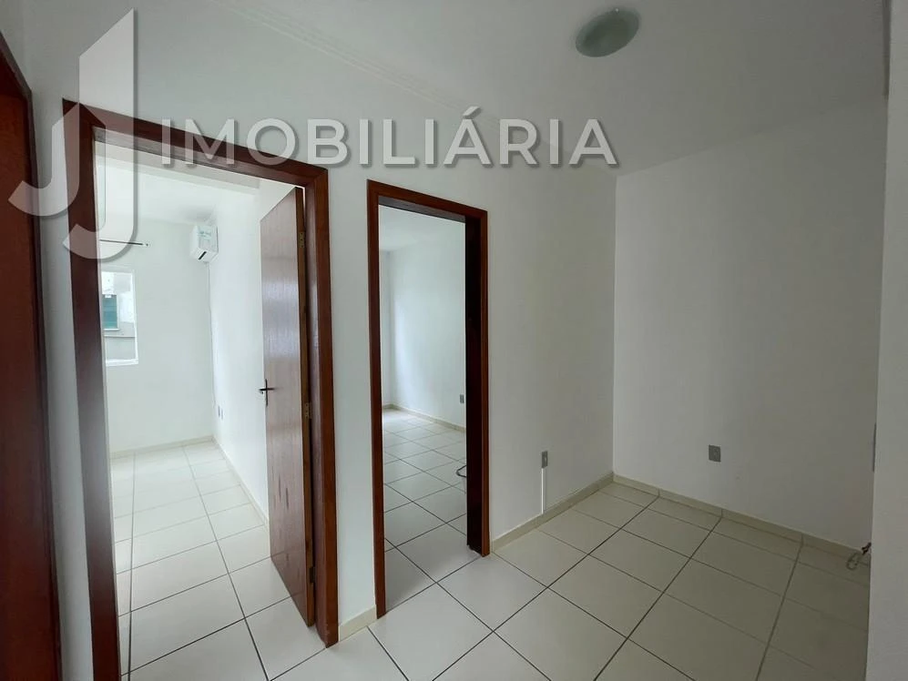 Glass-enclosed balcony in a 3-bedroom apartment, 90 m² — photo 12