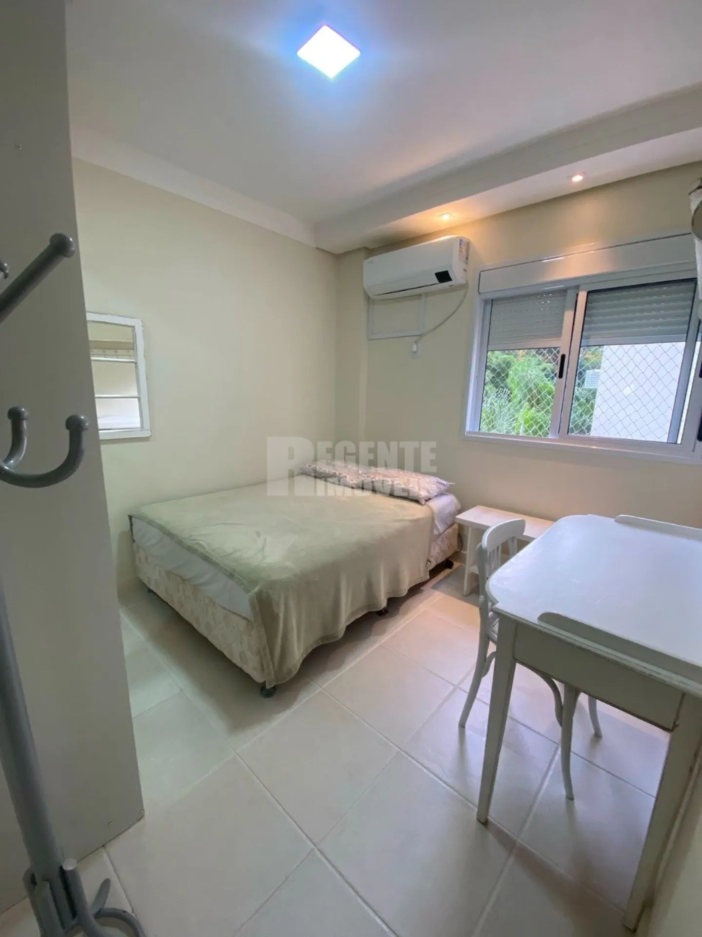 Apartamento amueblado de 3 dormitorios con jardín y BBQ — photo 13