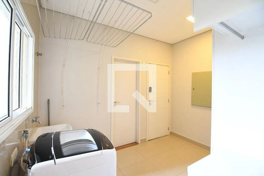 Furnished apartment, 185 m², with a bathtub — photo 37