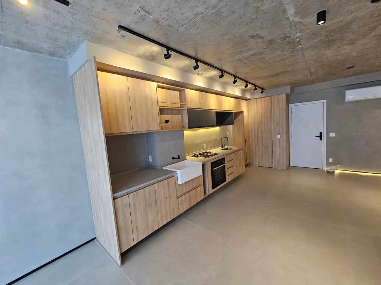 3-bedroom apartment with balcony and open kitchen — photo 7