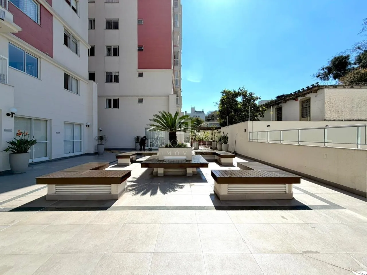3-bedroom apartment with a washing machine in Curitiba — photo 49