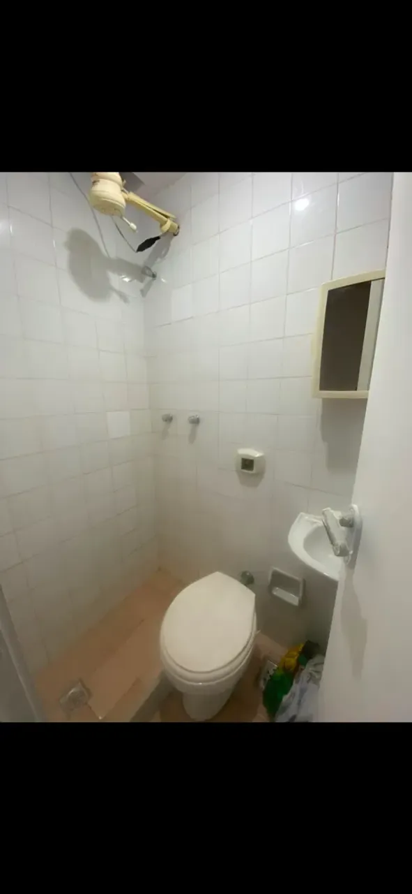 Unfurnished apartment with 2 bedrooms and 3 bathrooms — photo 11
