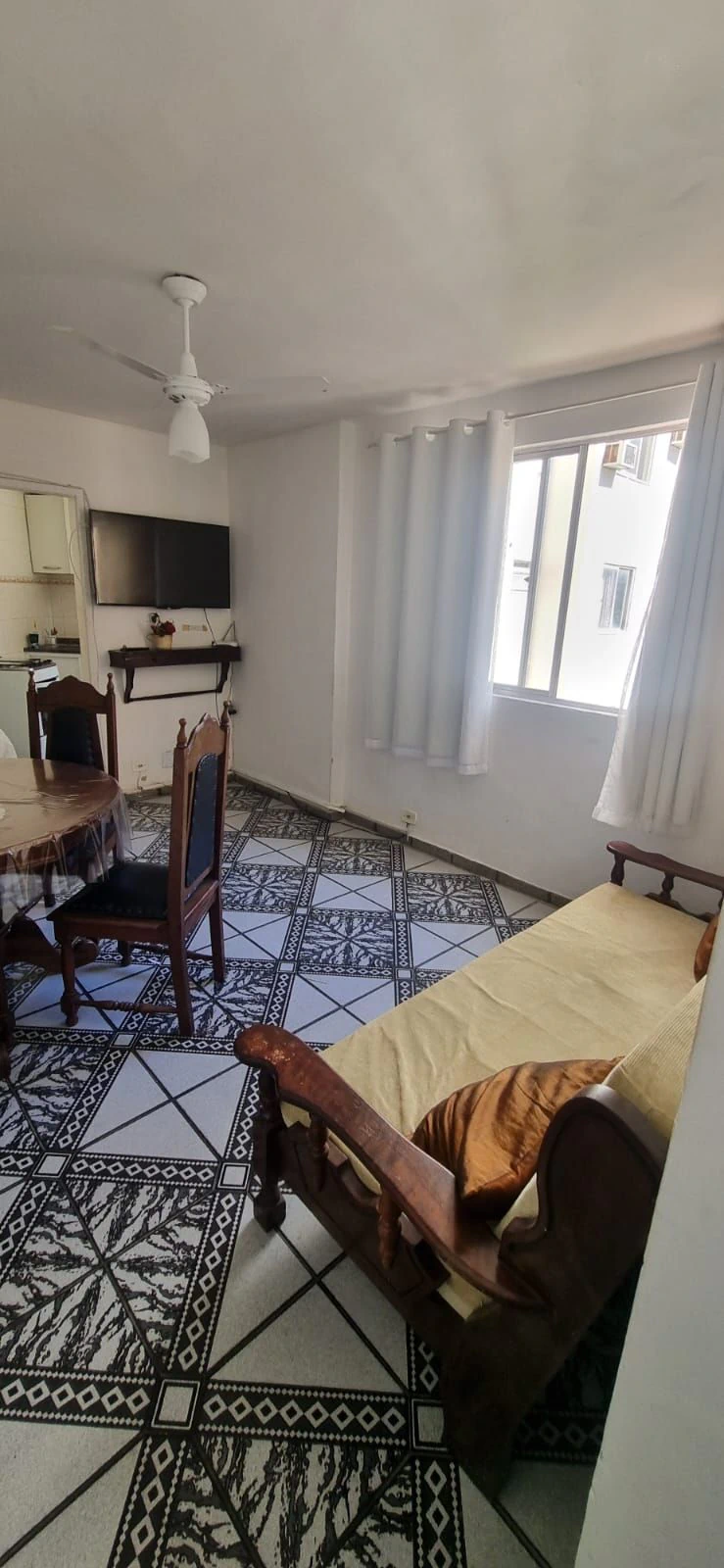 Furnished 2-bedroom apartment with separate kitchen — photo 6