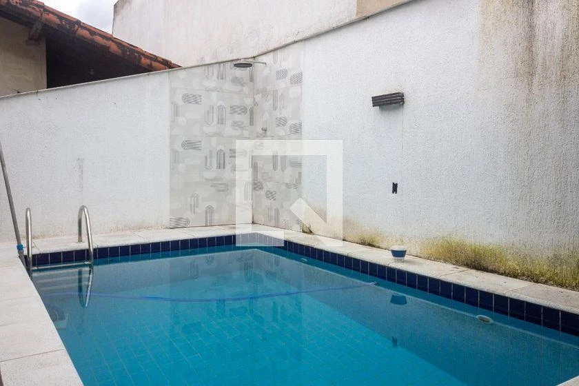 2-bedroom house with a washing machine — photo 4