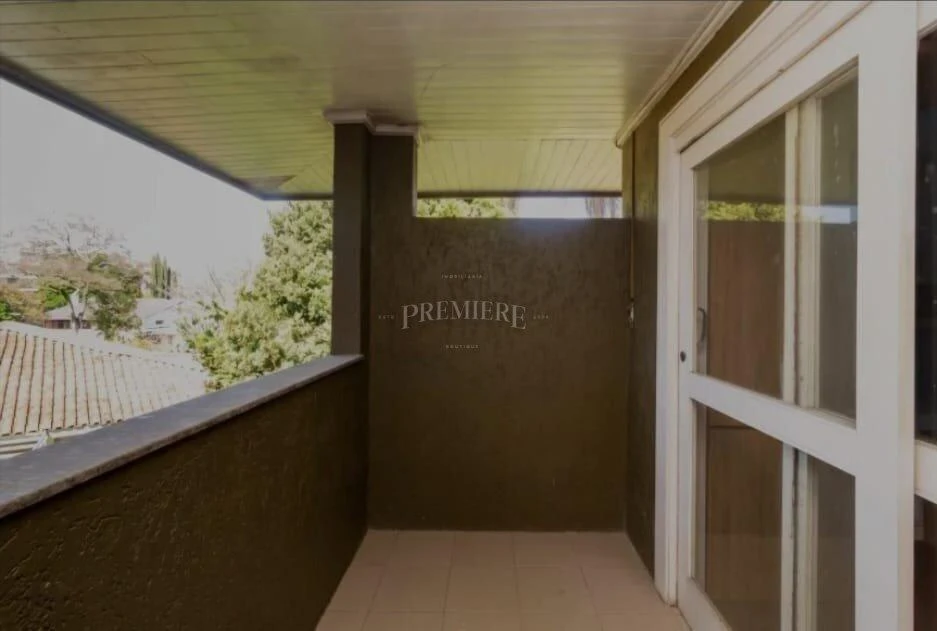 12-bedroom house with a home office in Curitiba — photo 4
