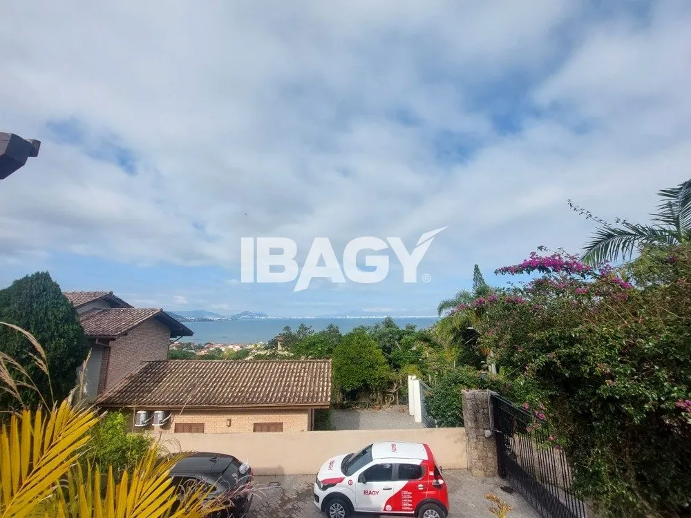 House for rent with 6 bedrooms, 5 suites and 7 bathrooms — photo 34