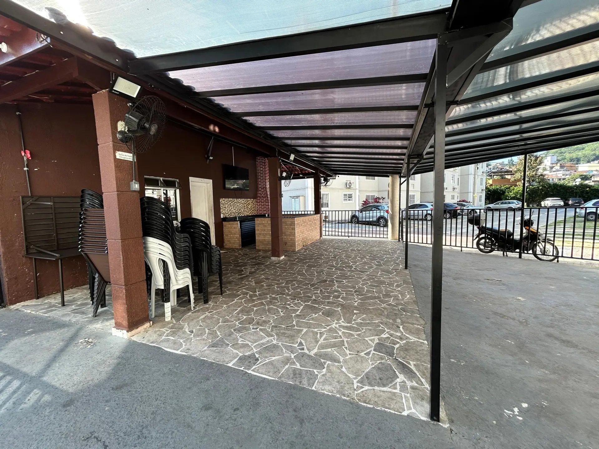 Furnished apartment, 43 m², with a mountain view — photo 36