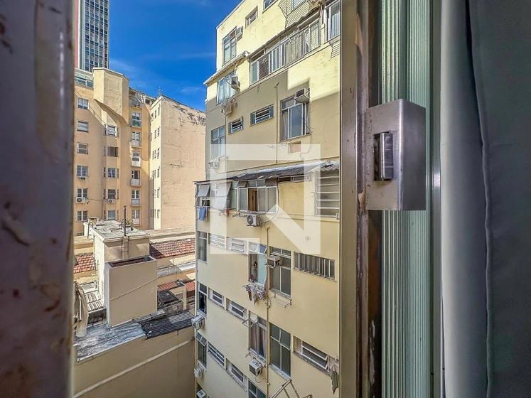 Деревянный пол или ламинат и 1 спальня: квартира 31 м² — photo 20