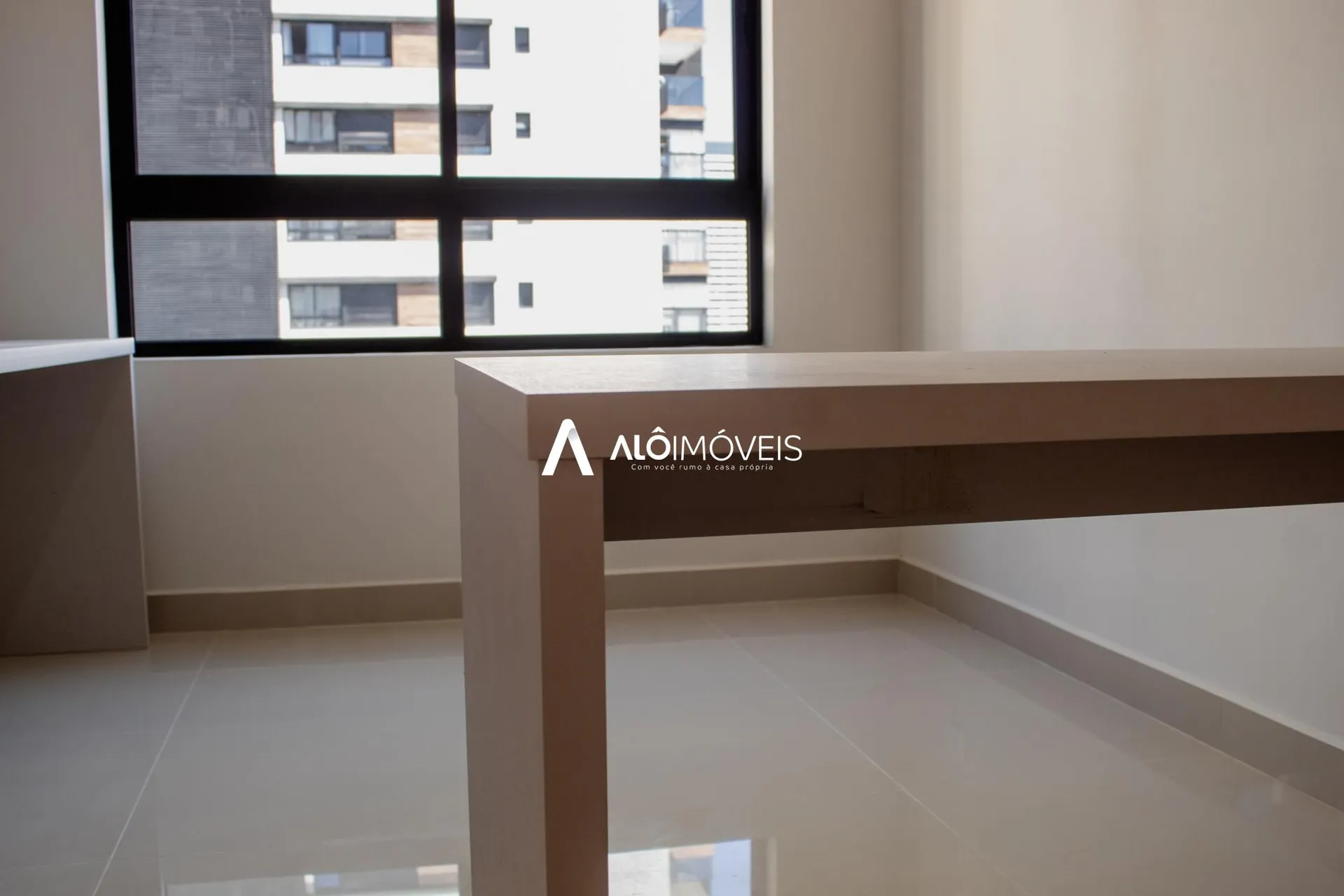 Furnished 1-bedroom apartment with open-plan kitchen — photo 19
