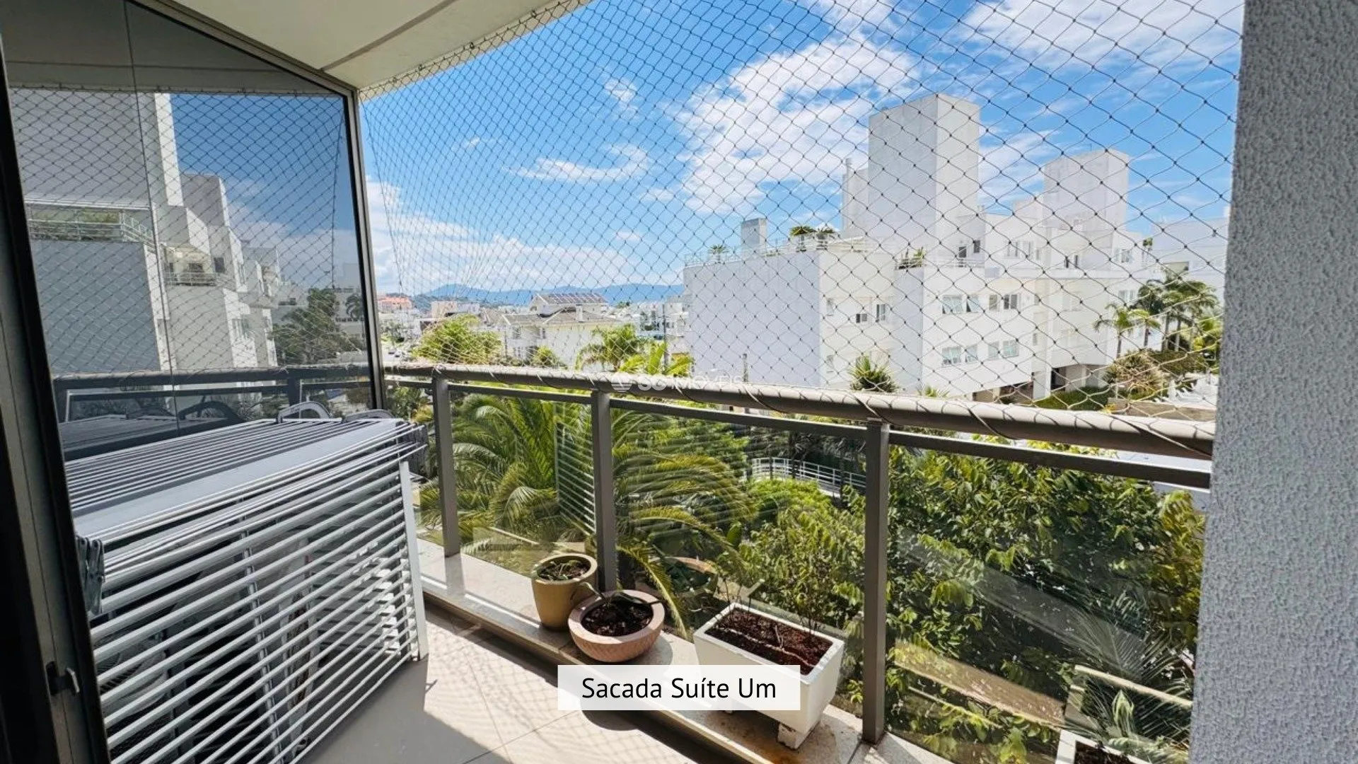 Furnished 2-bedroom apartment with balcony and 111 m² — photo 31