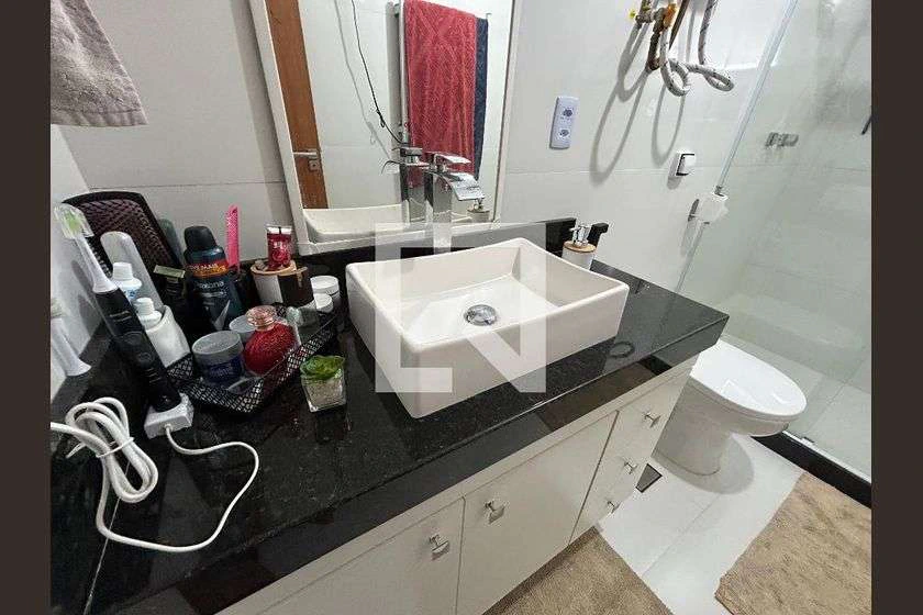 Apartamento mobiliado com roupeiros e 2 quartos — photo 23