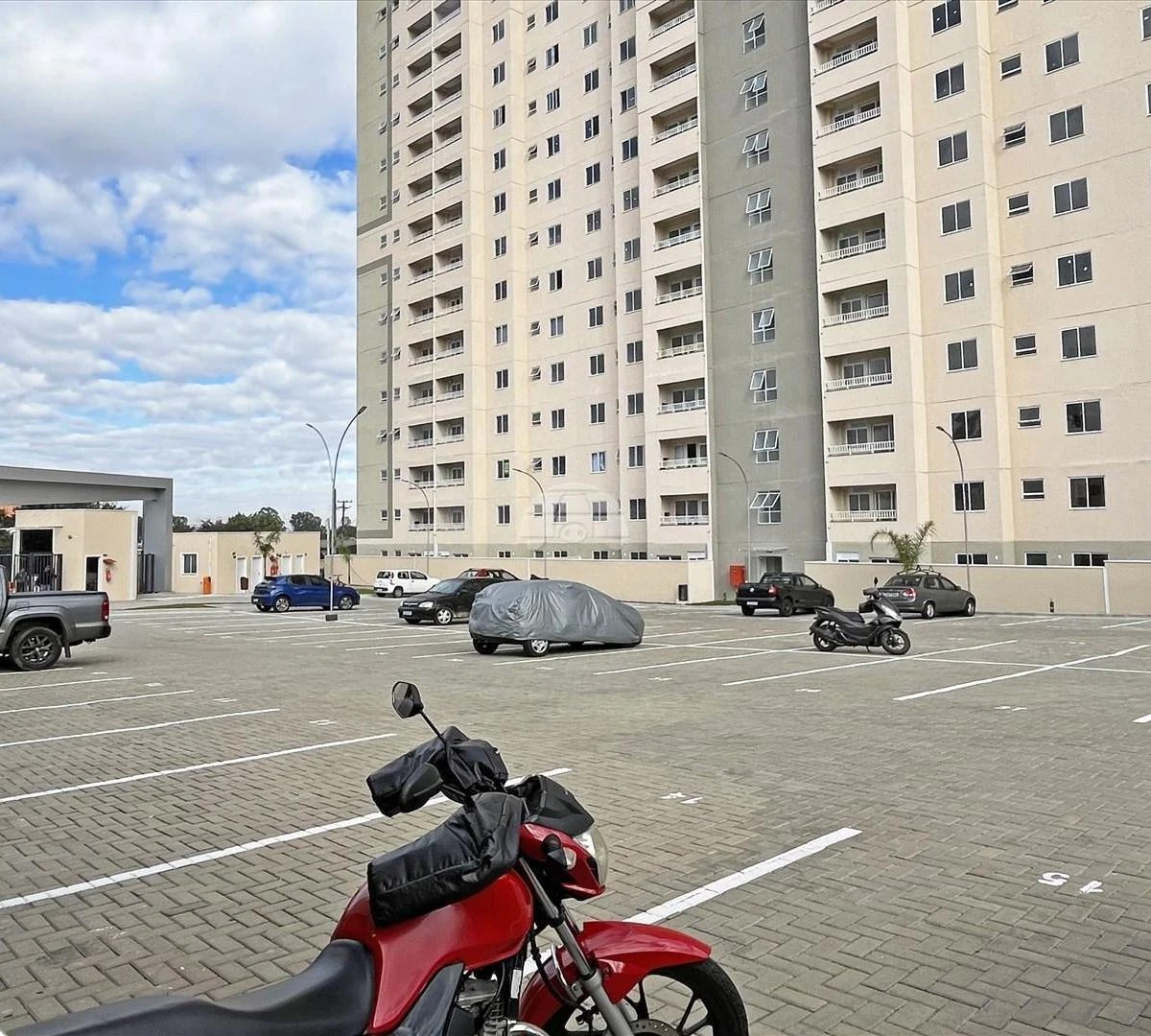 2-bedroom apartment with en-suite and 1 parking spot — photo 19