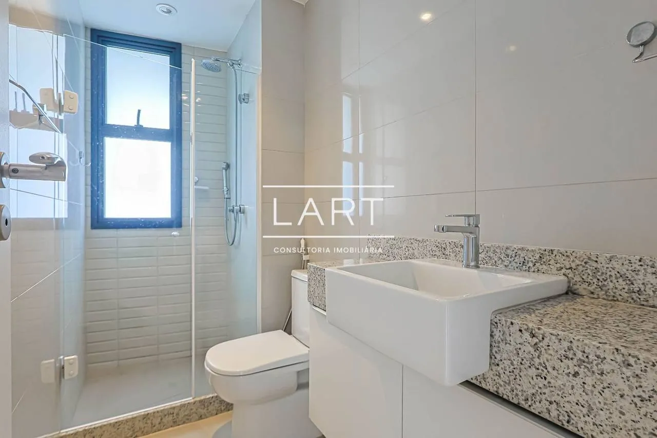 180 m² apartment with 3 bedrooms and 2 parking spots — photo 16