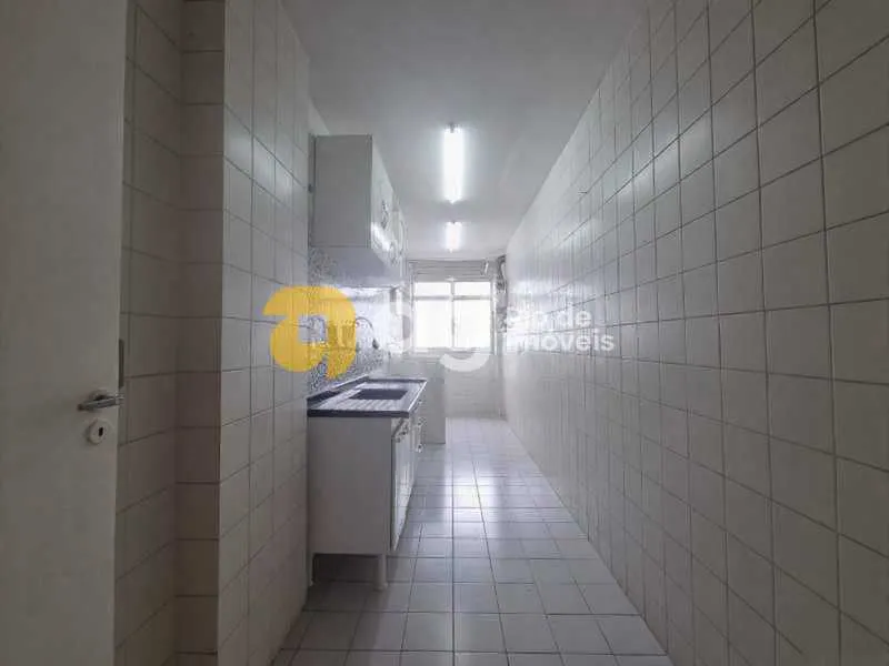 Apartamento com 2 quartos, 2 banheiros e varanda — photo 3