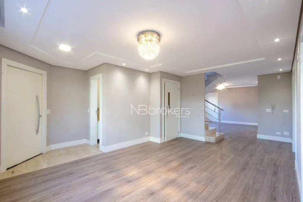 Condo house with 4 bedrooms and 5 bathrooms — photo 8