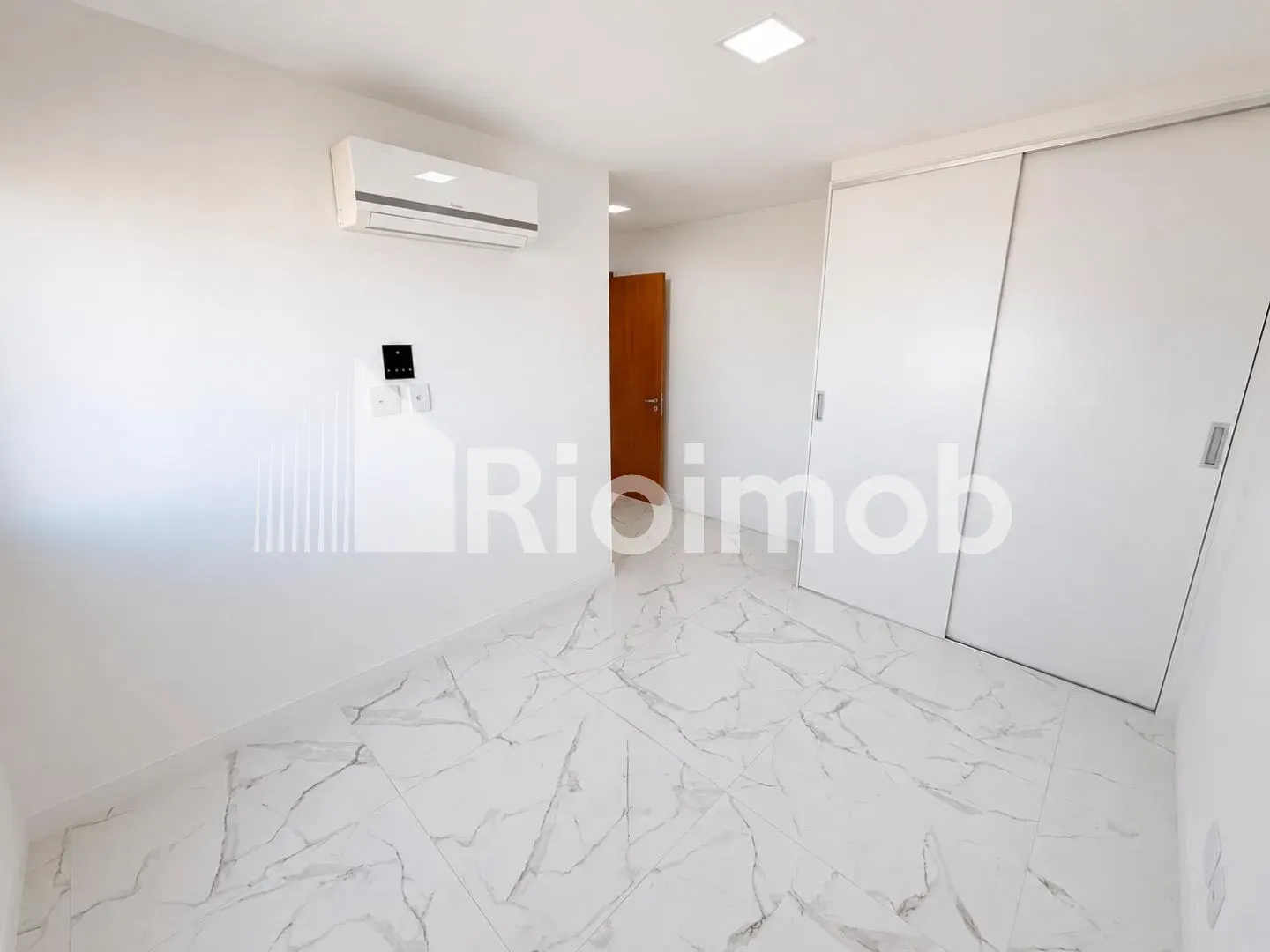 Apartamento com cozinha integrada e 4 quartos — photo 14