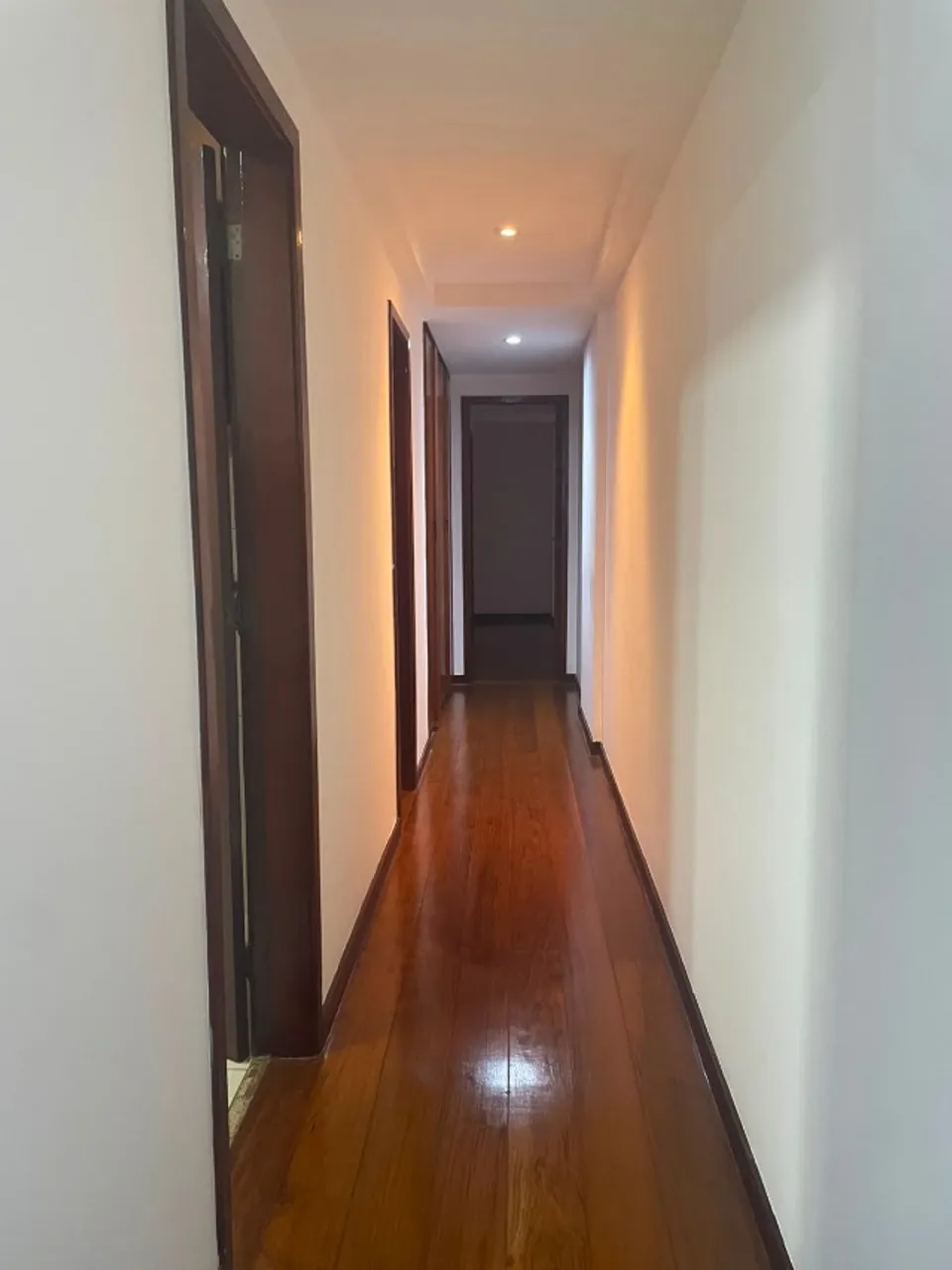 Apartamento com 3 quartos e dependência completa — photo 15