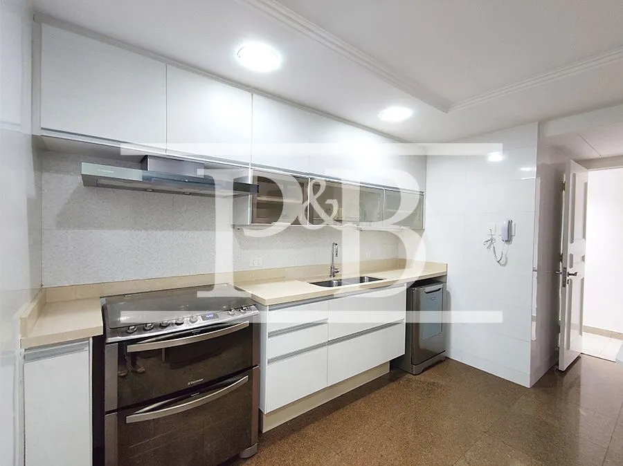 Apartamento para alugar com 3 dormitórios e varanda de vidro — photo 28