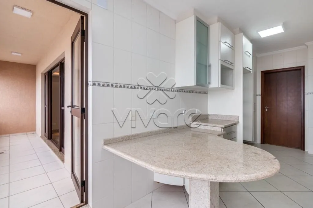 249 m² apartment with 3 bedrooms and a balcony BBQ — photo 6