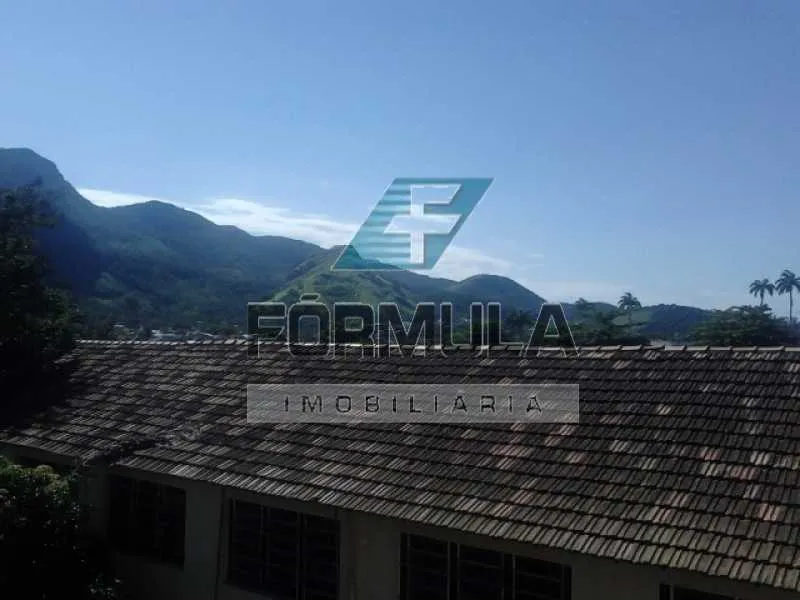 One-bedroom apartment with a mountain view in Rio de Janeiro — photo 8