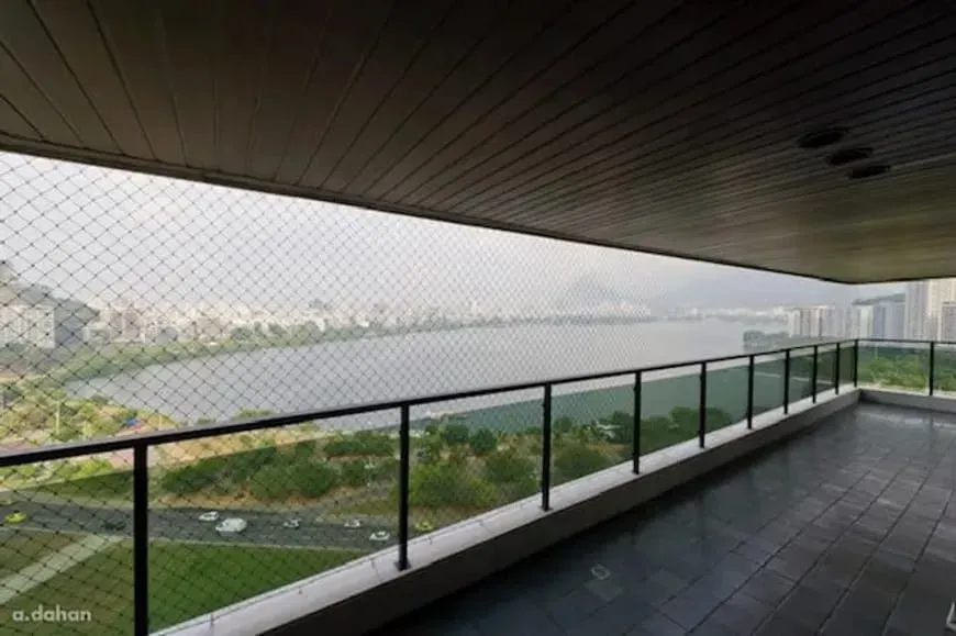 Apartment with 4 bedrooms, 5 bathrooms and 380 m² plus balcony — photo 9