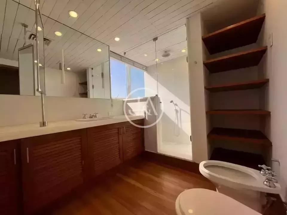 Water view in a 4-bedroom apartment, 838 m² — photo 2