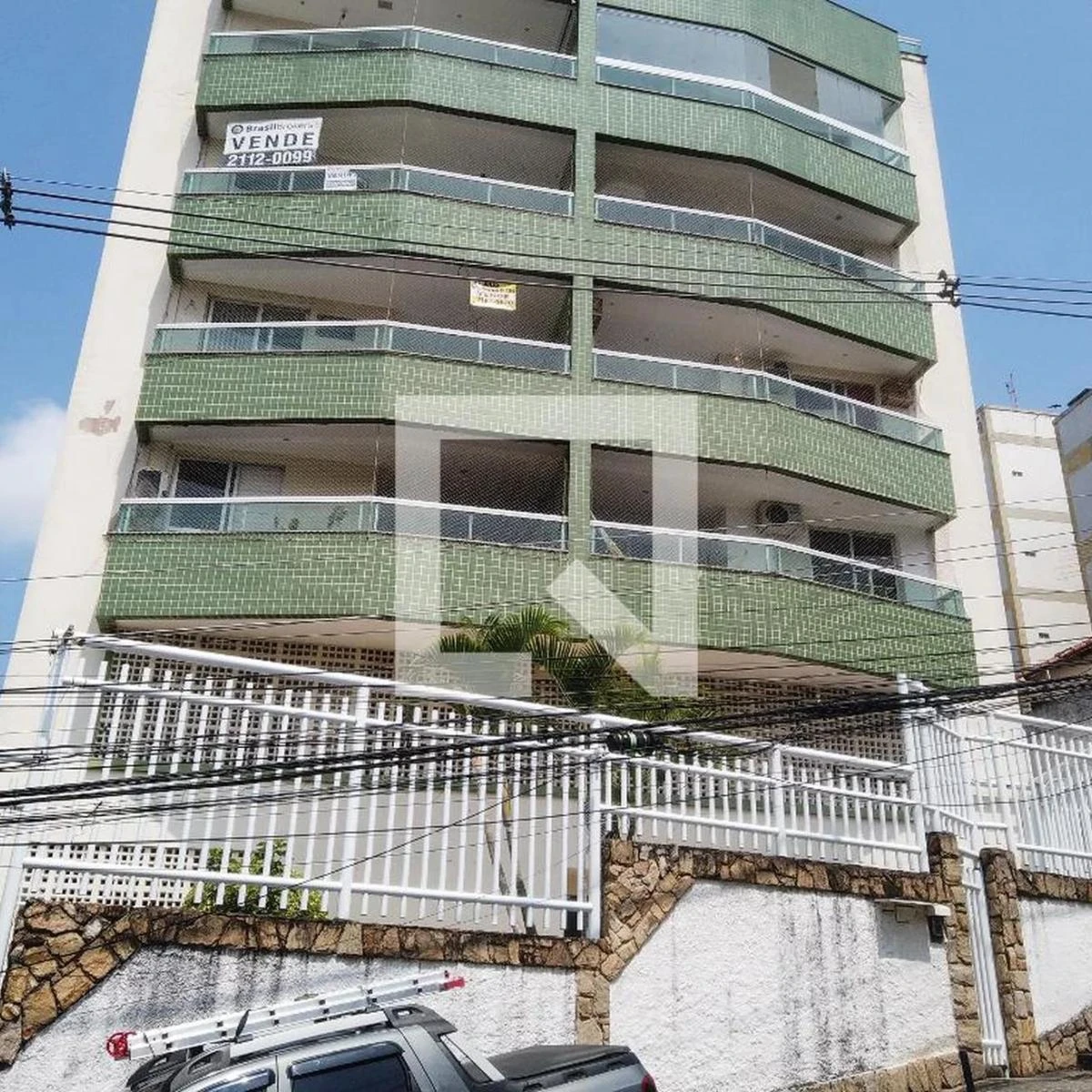 104 m² apartment with 3 bedrooms and a glass shower — photo 5